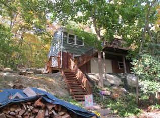 155 Blueberry Hl, Greenwood Lake, NY 10925