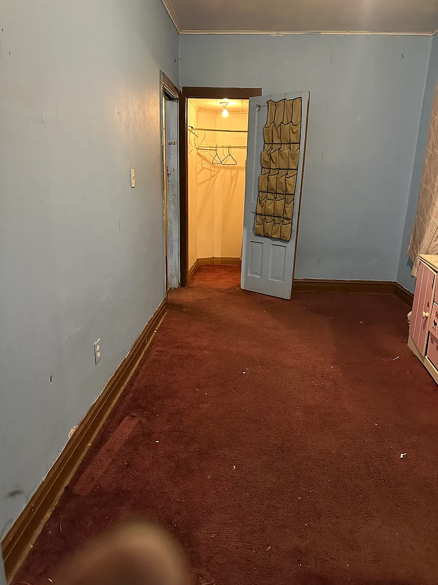 Building Photo - 2549 W 50th St #2