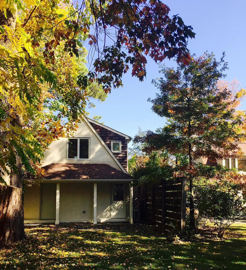 260 Snowden Ln photo 1