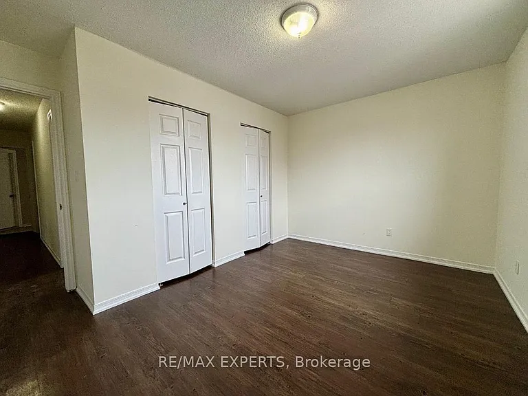 5 Ferndale Dr N #2 — Photo 13