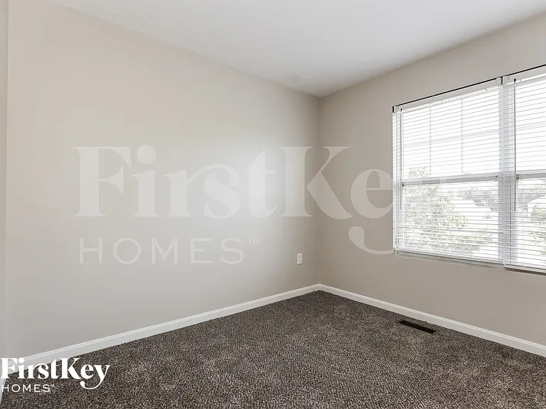 1624 Rosemore Ln — Photo 13