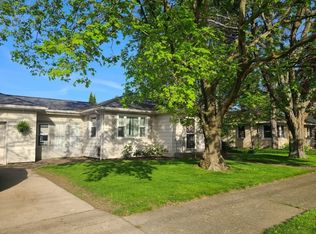 2707 Hudson Rd, Erie, PA 16508