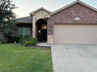 2313 Laurel Forest Dr, Fort Worth, TX 76177