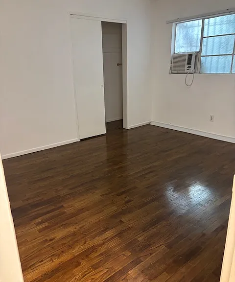 611 N Flores St #2 — Photo 10