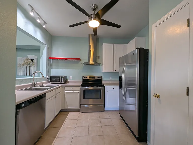 5389 S Royal Richmond Dr — Photo 19