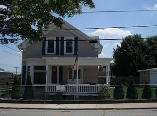 2 Geldard St, Cumberland, RI 02864