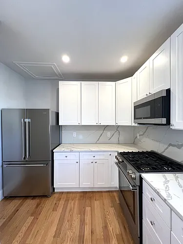 73 Winchester St Photo 1