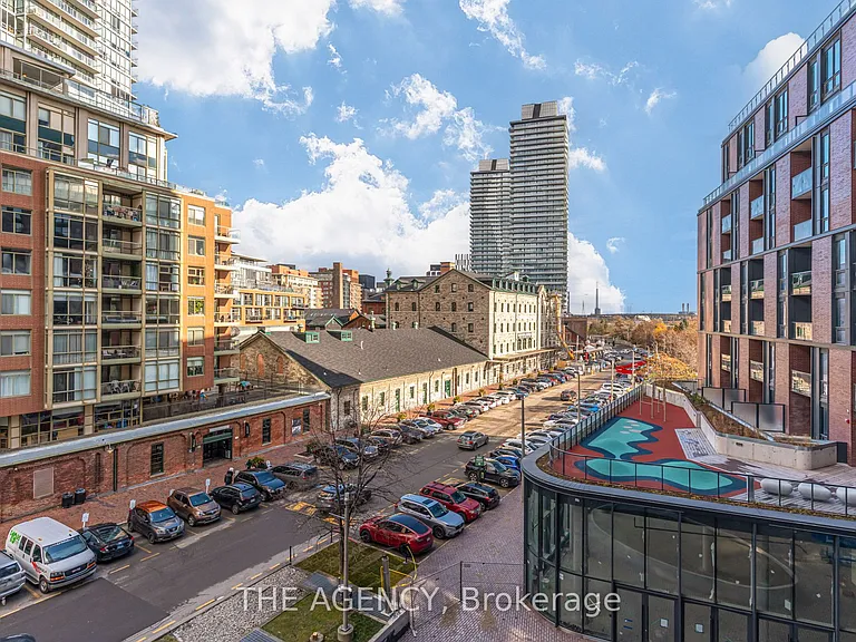 33 Parliament St #429 — Photo 34