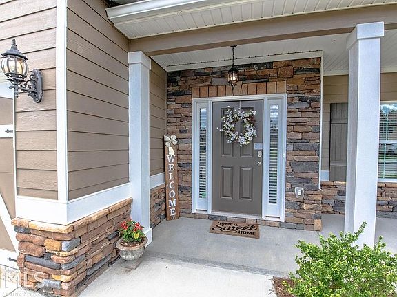 5th image of 273 Briandwood Dr