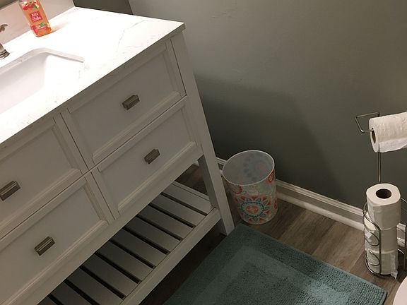 Remodeled bathroom /guest 