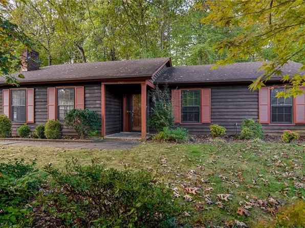 1404 Manard Ln, Greensboro, NC 27407