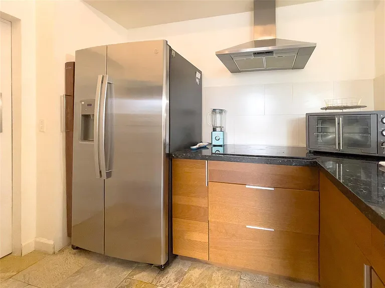 1900 Van Buren St #118B — Photo 17