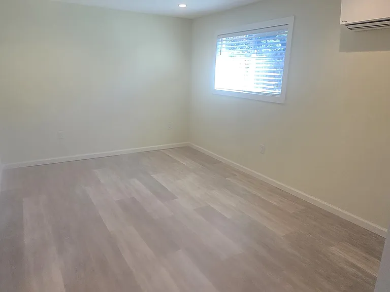 2270 Shibley Ave — Photo 9