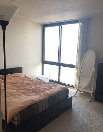 3rd image of 812 Memorial Dr APT 0409