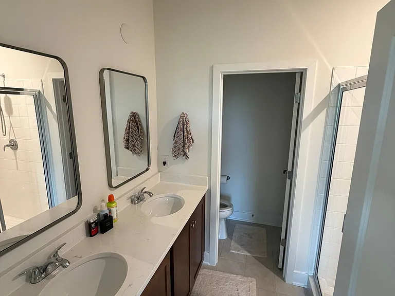 3rd floor master bedroom bathroom