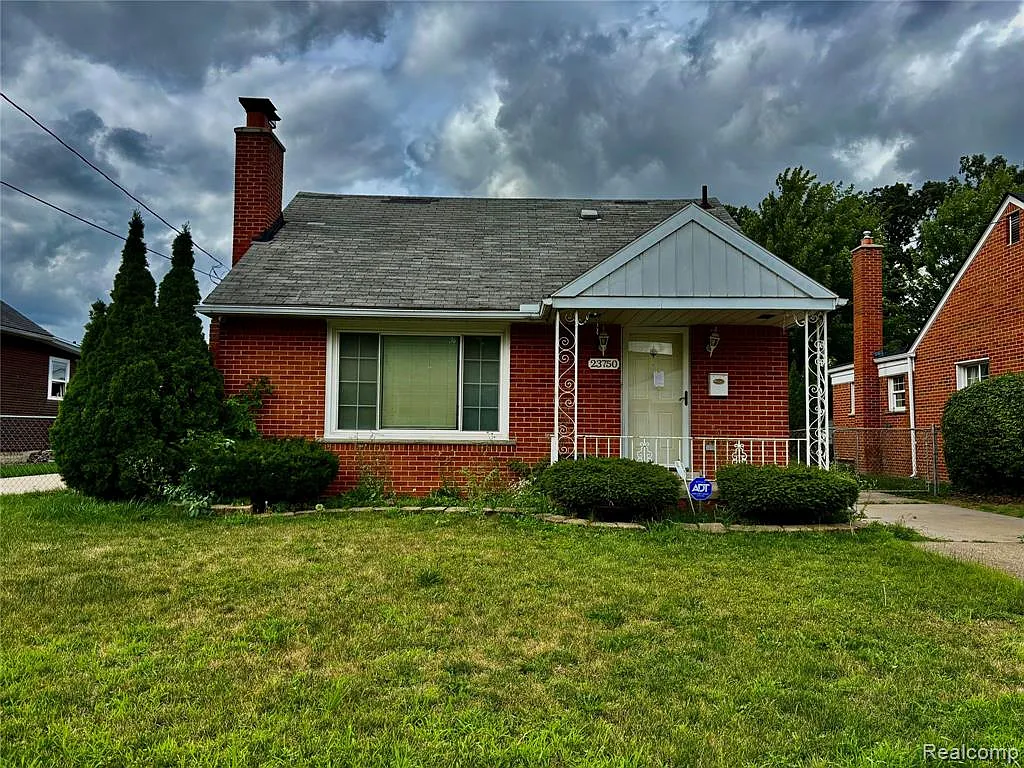 3 bed, 1100 sqft, $2,000 — Photo 1