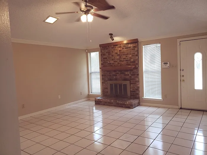 2217 Rockwood Dr — Photo 11