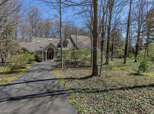 7930 Chagrin Rd, Chagrin Falls, OH 44023
