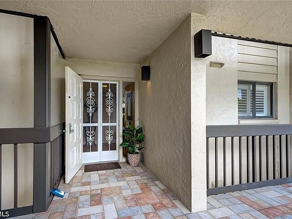 3rd image of 4200 Steamboat Bnd APT 404