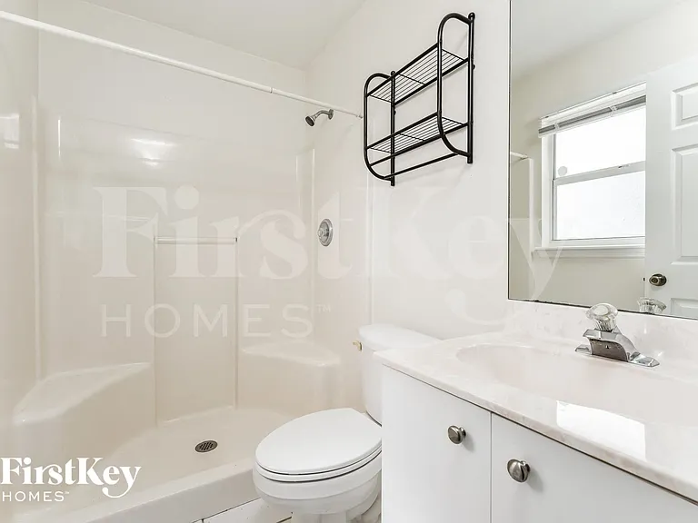 19039 Coconut Rd — Photo 10