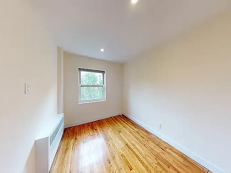 118 E 92nd St #5C — Photo 7