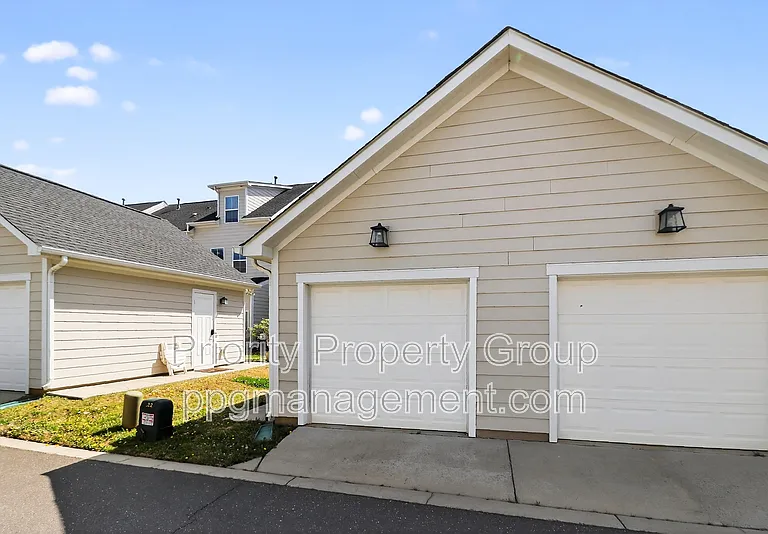 1614 Pat Garrett St — Photo 27