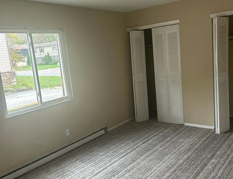 1600 Brooke Park — Photo 2
