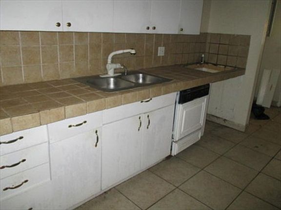 3rd image of 350 Fern Dr #8-2