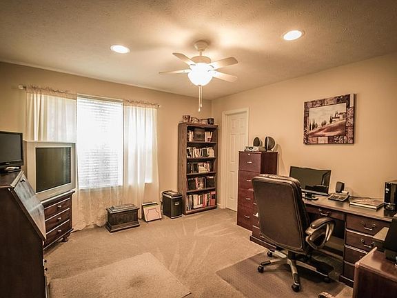 4th image of 10312 Gladeview Dr