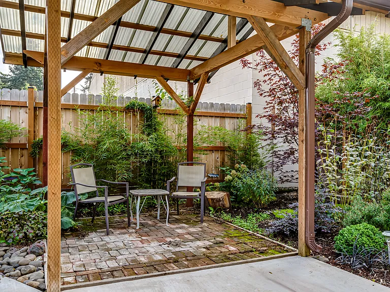 104 Holeman Ave — Photo 40
