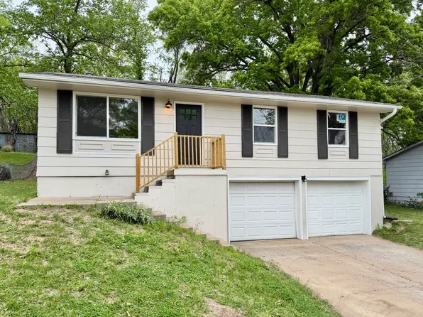 1405 Grayling Dr, Boonville, MO 65233