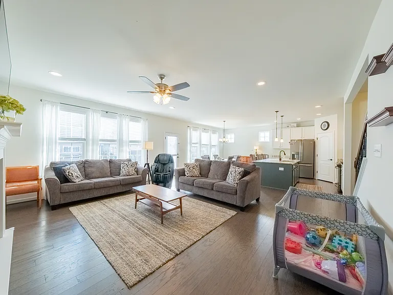 10878 Holman Ridge Rd — Photo 33