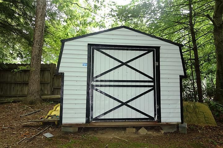 2nd image of 225 Cherokee Cir
