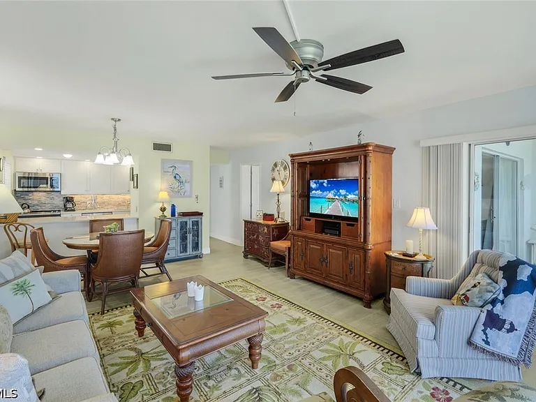 25840 Hickory Blvd #B301 — Photo 7
