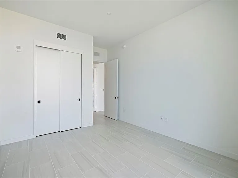 400 Central Ave #3906 — Photo 25