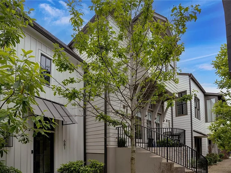 683 Arcos Way SE #1 — Photo 4