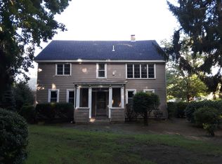 11 Prospect St, Millville, MA 01529