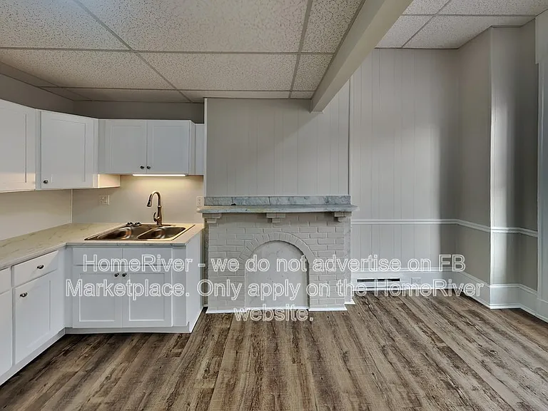 118 S Hanover St #1 — Photo 3