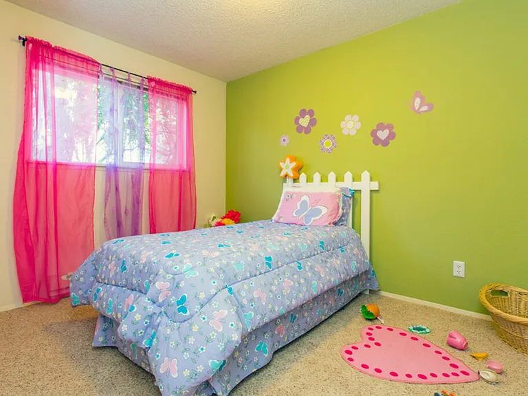 Washington Park Apartments — Photo 17