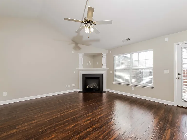119 Fining Ct — Photo 5