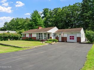 18 Ruth Ter, Albany, NY 12203