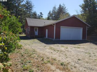 69447 Circle Loop, North Bend, OR 97459