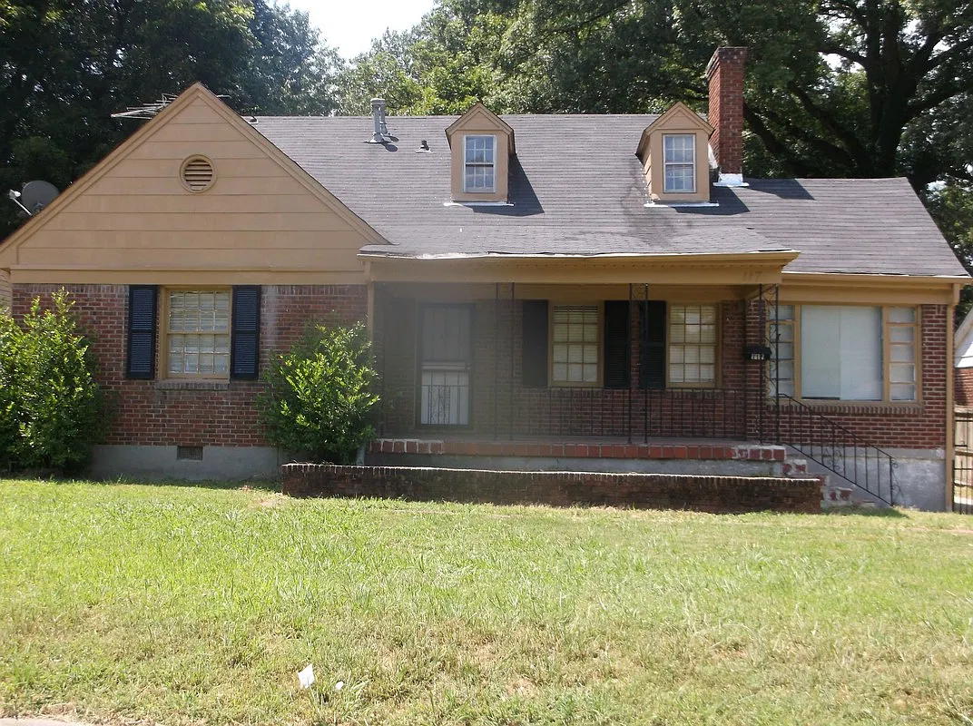 117 N. Holmes ST — Photo 2