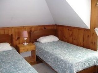9 Belvidere Ave, Kennebunkport, ME 04046