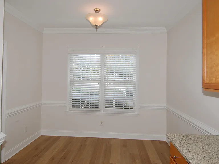 133 Old Grove Ln — Photo 4