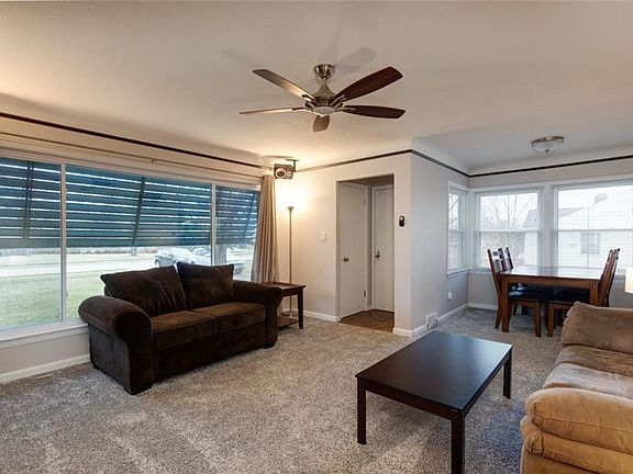 4th image of 29844 Grand Blvd