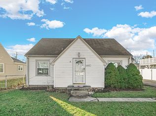 6947 W 96th St, Oak Lawn, IL 60453