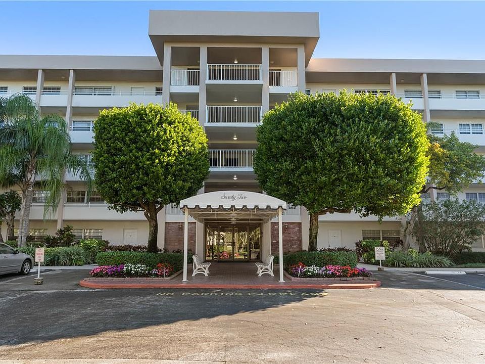 1st image of 3850 Oaks Clubhouse #408