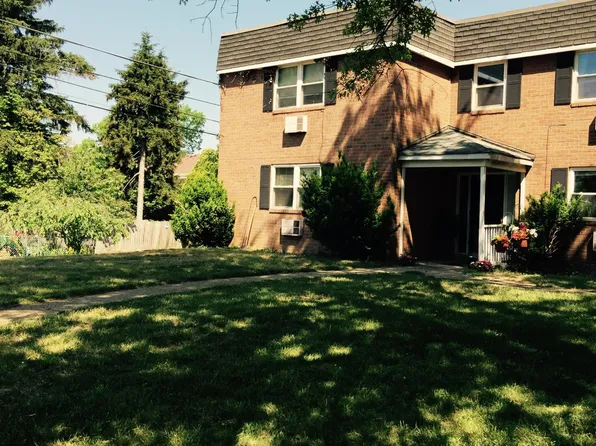 21 Manavon St, Phoenixville, PA 19460