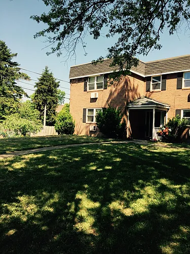 21 Manavon St Photo 1